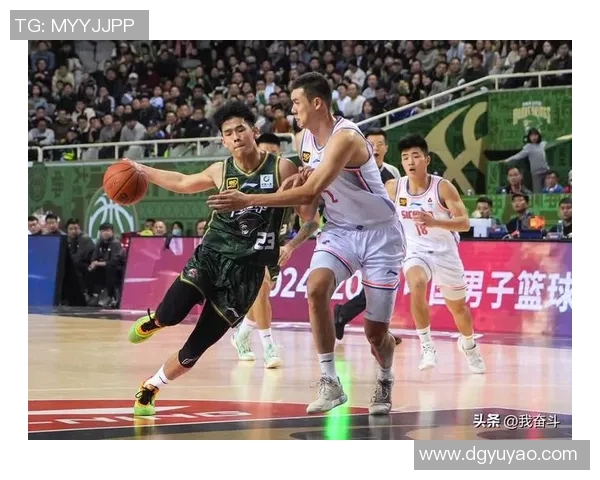 南京篮球队进攻策略分析及其对比赛结果的影响探讨