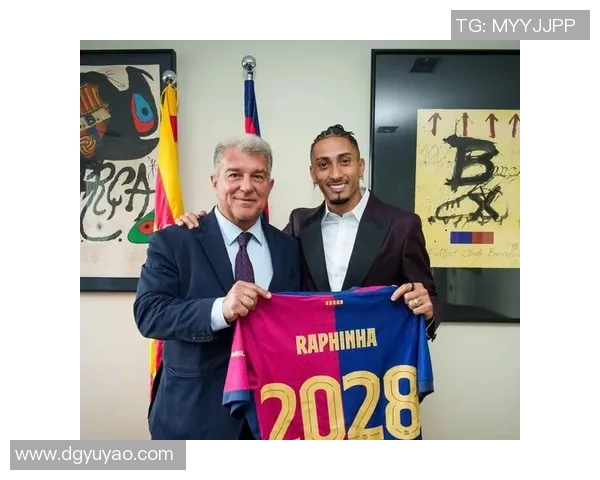 推特上足球明星的精彩瞬间与球迷互动背后的故事 推特上足球明星的精彩瞬间与球迷互动背后的故事