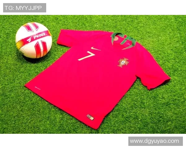 足球明星球星背包的时尚魅力与运动精神完美结合的探索之旅 足球明星球星背包的时尚魅力与运动精神完美结合的探索之旅