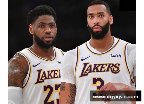 NBA球员发型大揭秘：流行趋势与个性风采一览